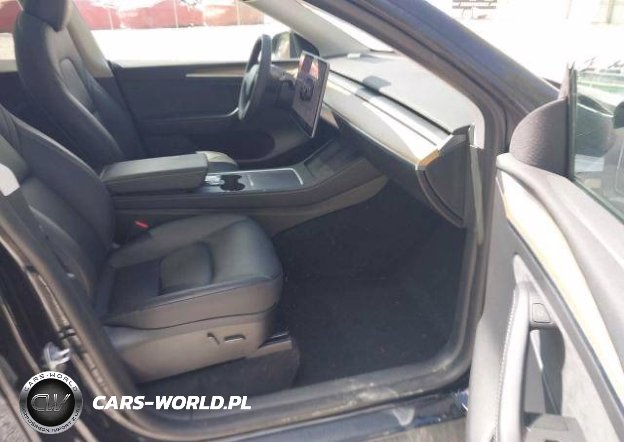 2023 Tesla Model Y Long Range VIN:LRWYGDEE8PC230109 - 6