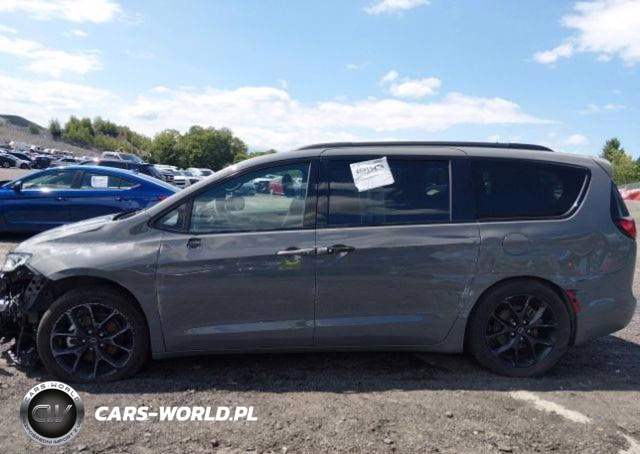 2025 Chrysler Pacifica Limited VIN:2C4RC1GG4SR608782 - 15