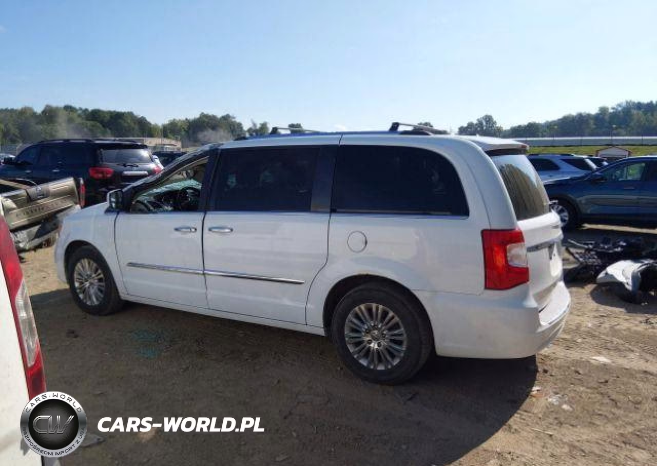 2015 Chrysler Town & Country Limited VIN:2C4RC1JG2FR740471 - 15