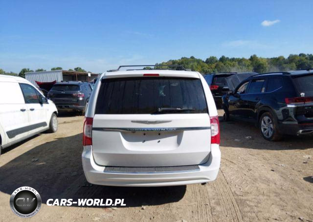 2015 Chrysler Town & Country Limited VIN:2C4RC1JG2FR740471 - 17