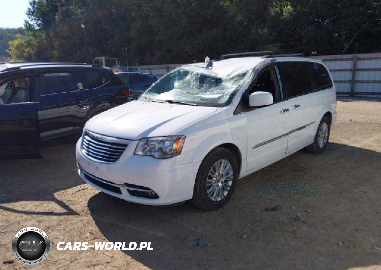 2015 Chrysler Town & Country Limited VIN:2C4RC1JG2FR740471 - 3