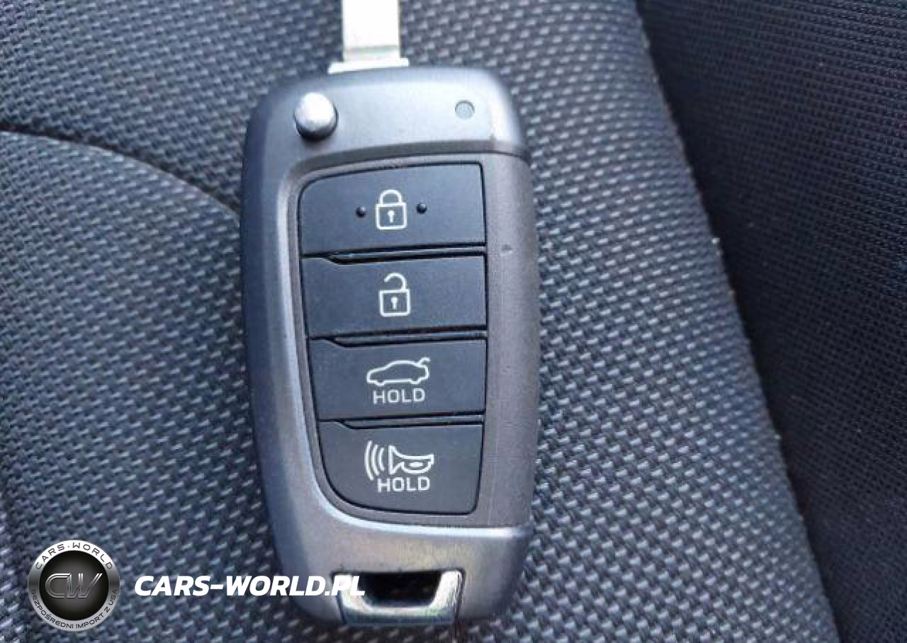 2022 Hyundai Elantra Essential Manual VIN:KMHLM4AG9NU298239 - 12