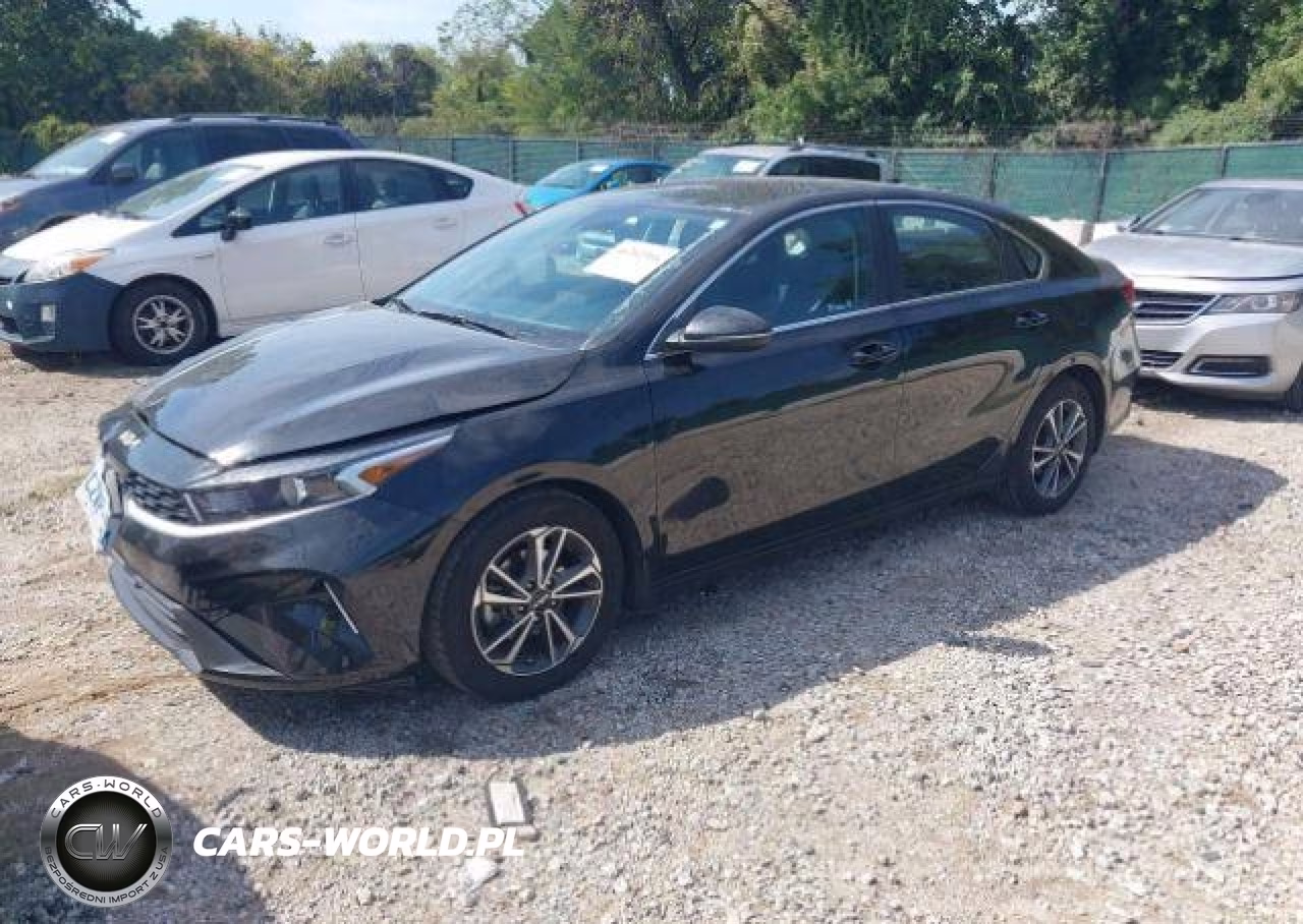 2023 Kia Forte Ex-Ex+-Ex Premium VIN:3KPF34AD6PE678912 - 3