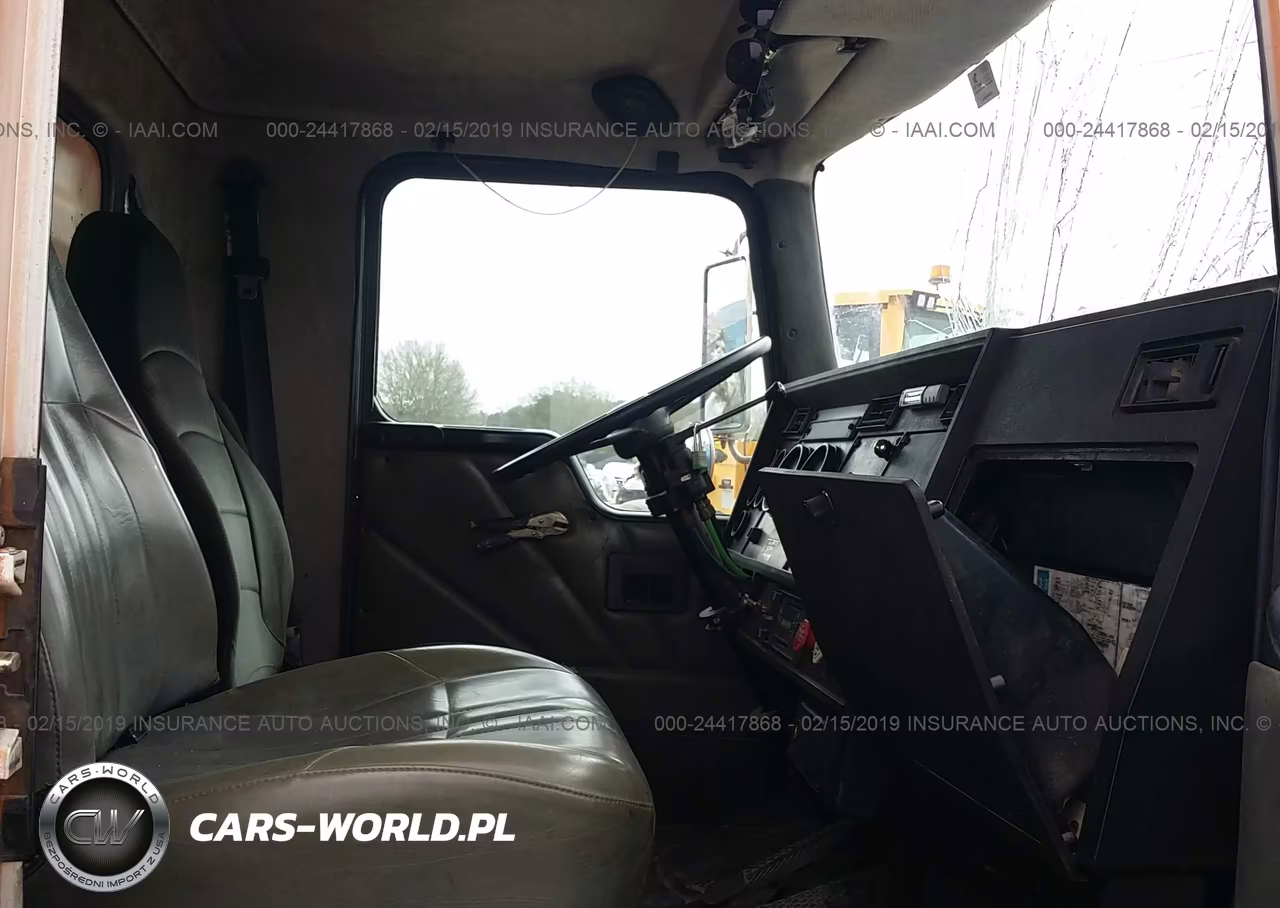 1996 Kenworth Construction T300 VIN:2XKMA78X7TM682153 - 5