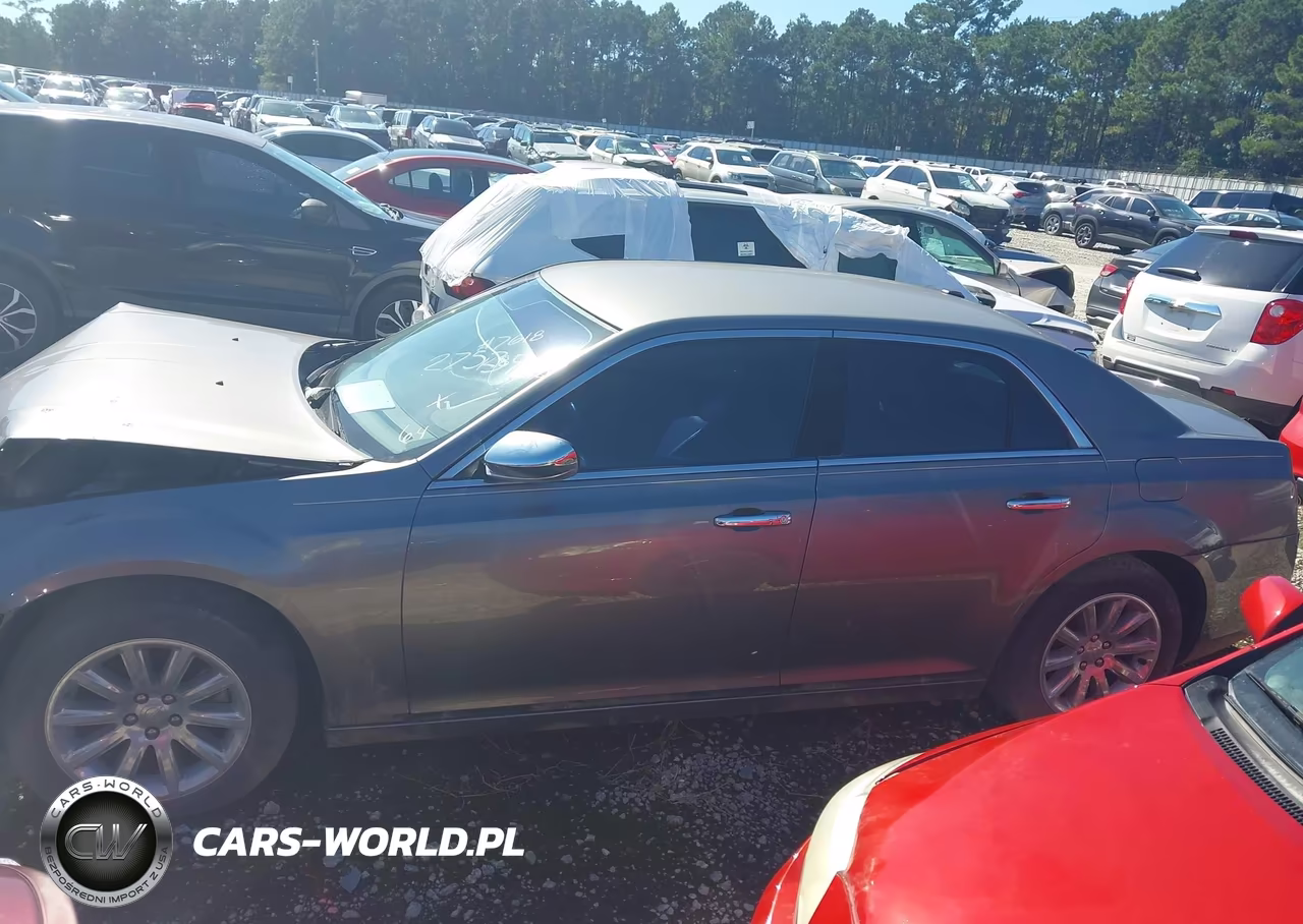 2012 Chrysler 300 Limited VIN:2C3CCACGXCH199615 - 14
