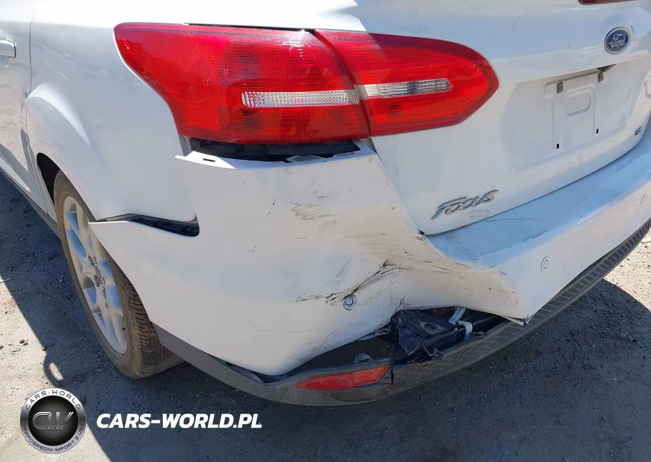 2015 Ford Focus Se VIN:1FADP3F20FL348689 - 20