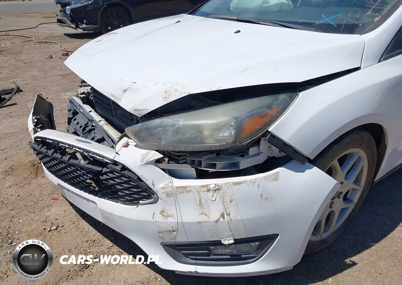 2015 Ford Focus Se VIN:1FADP3F20FL348689 - 6