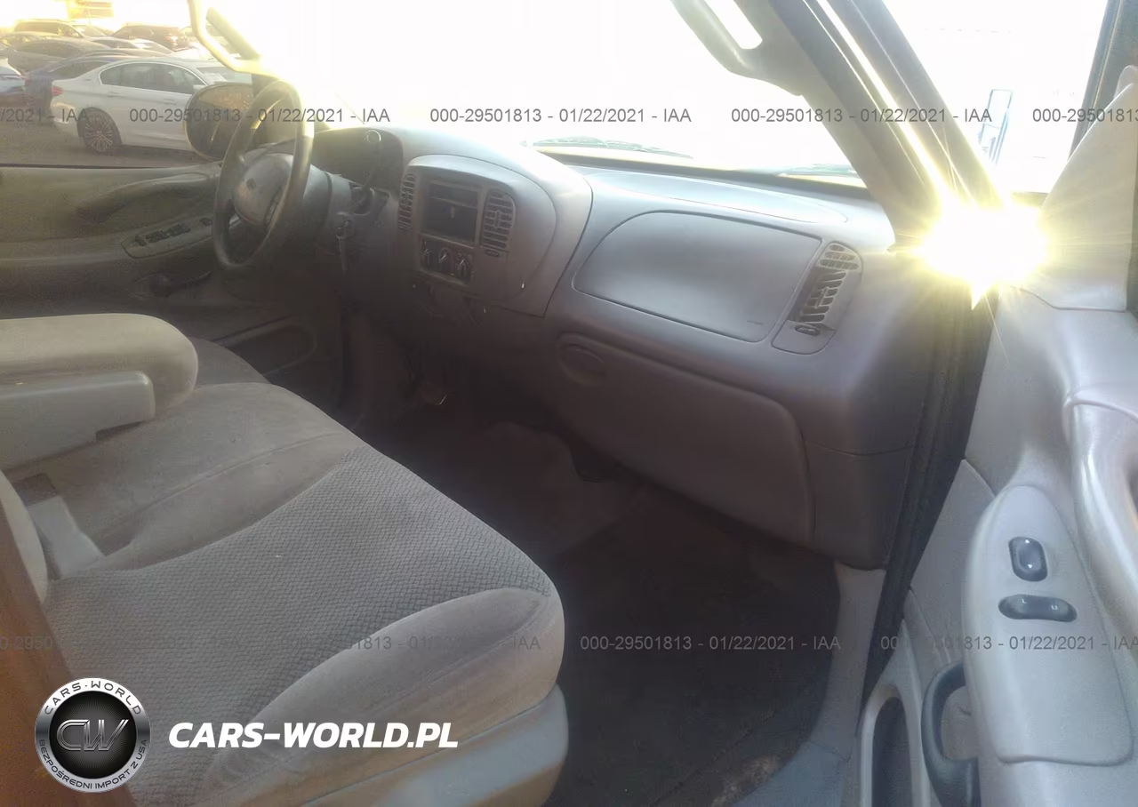 2001 Ford Expedition Xlt VIN:1FMRU15W31LA34704 - 5