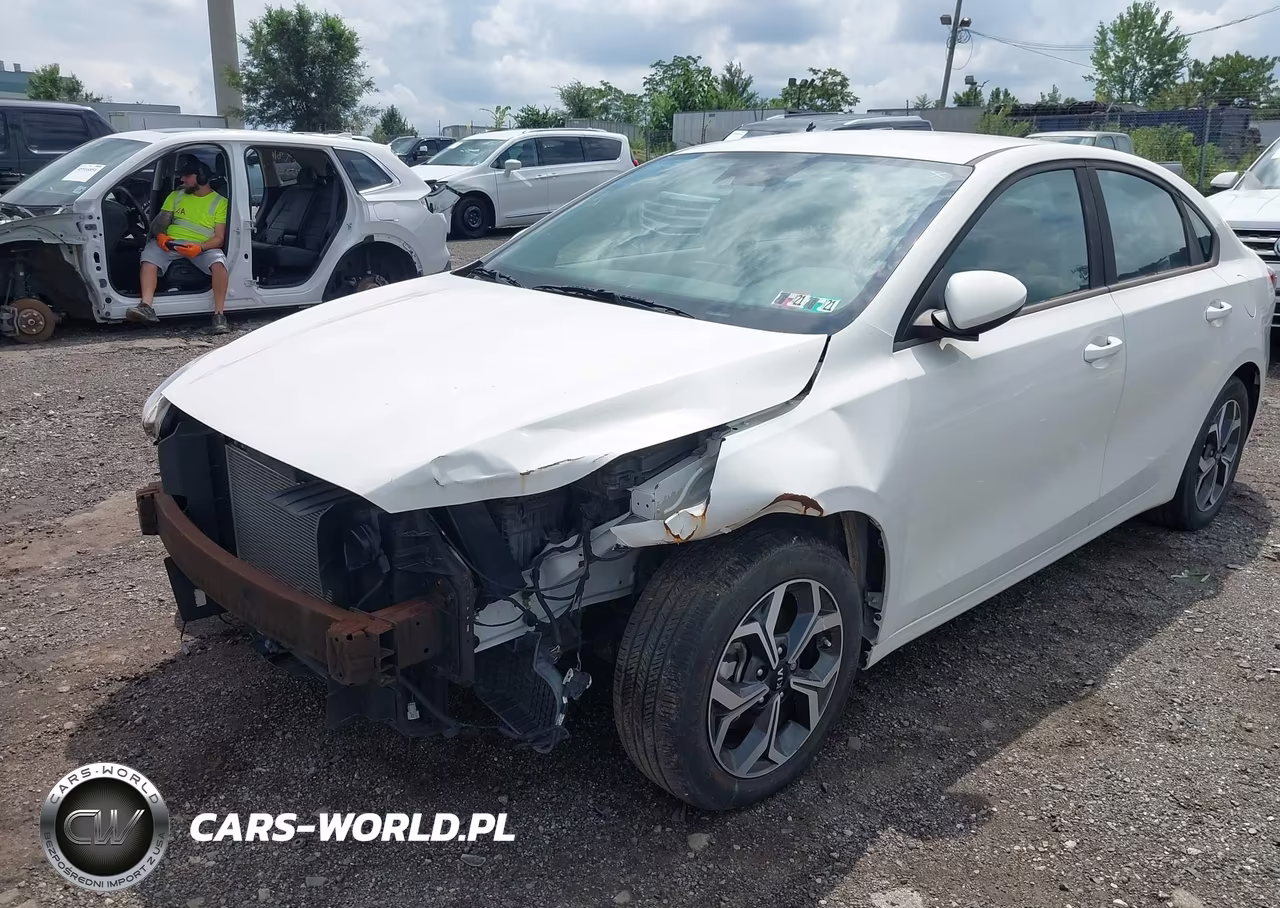 2020 Kia Forte Lxs VIN:3KPF24AD9LE231634 - 6