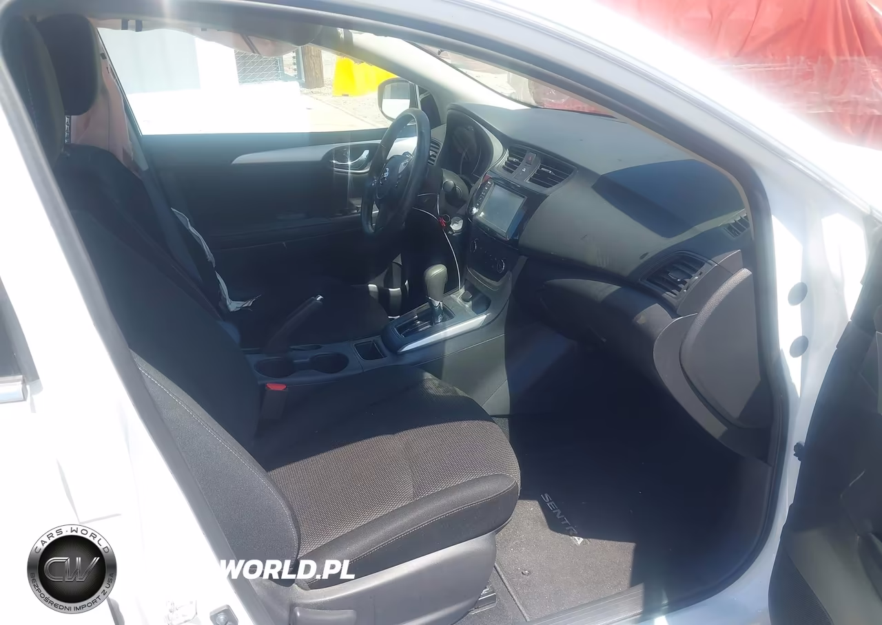 2019 Nissan Sentra S VIN:3N1AB7AP1KY232895 - 5
