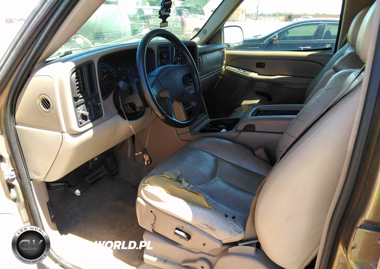 2004 Chevrolet Suburban 1500 Ls VIN:1GNEC16Z04J246093 - 5