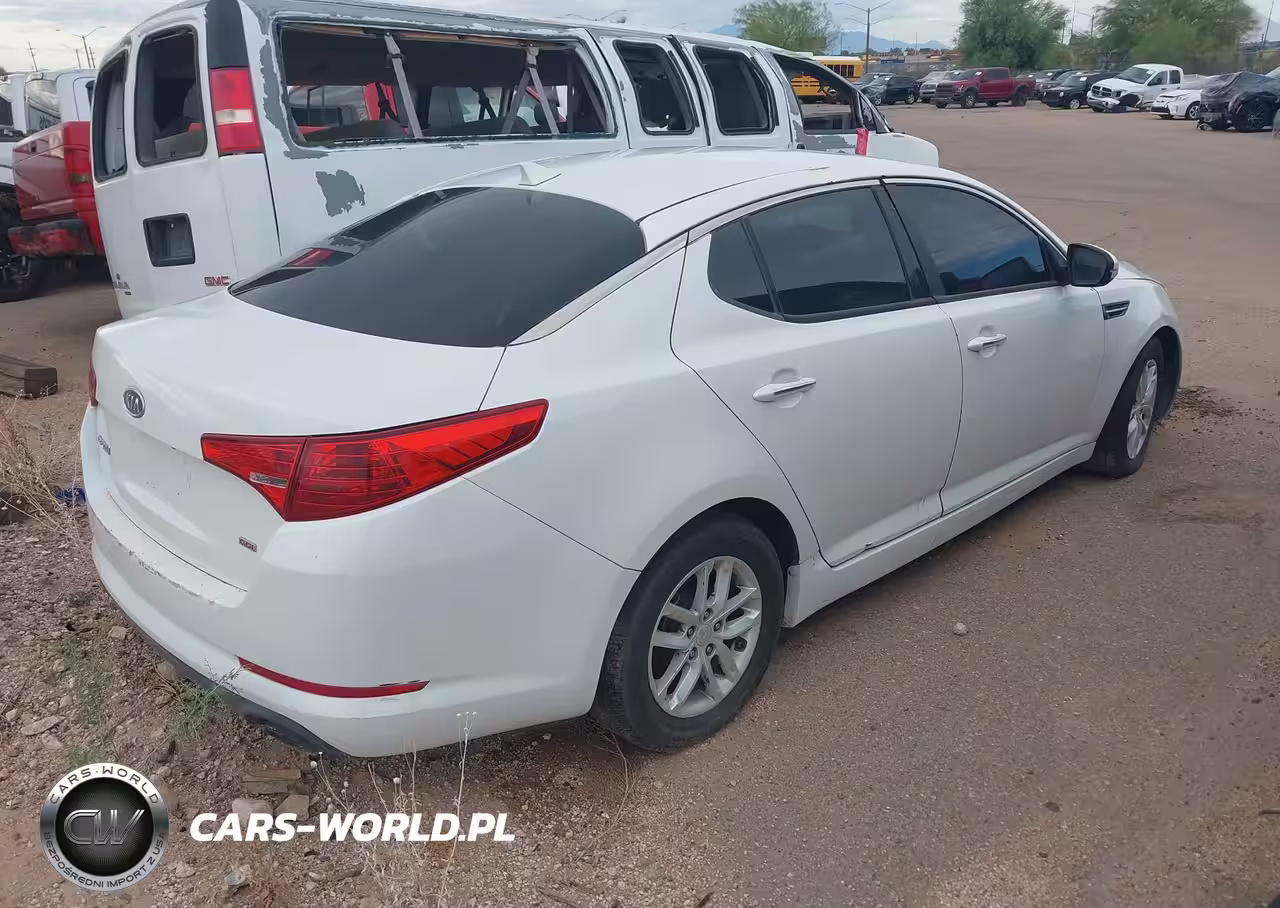 2012 Kia Optima Lx VIN:KNAGM4A7XC5279841 - 4