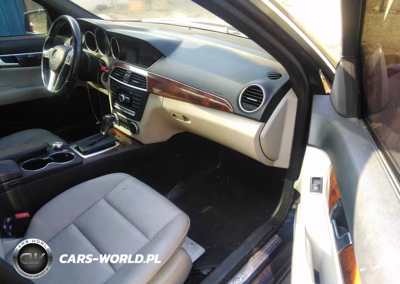 2012 Mercedes-Benz C 250 Sport-Luxury VIN:WDDGF4HB4CR216630 - 5