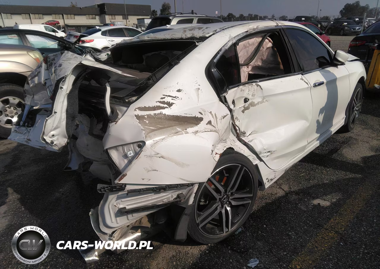 2017 Honda Accord Sport VIN:1HGCR2F53HA220760 - 4