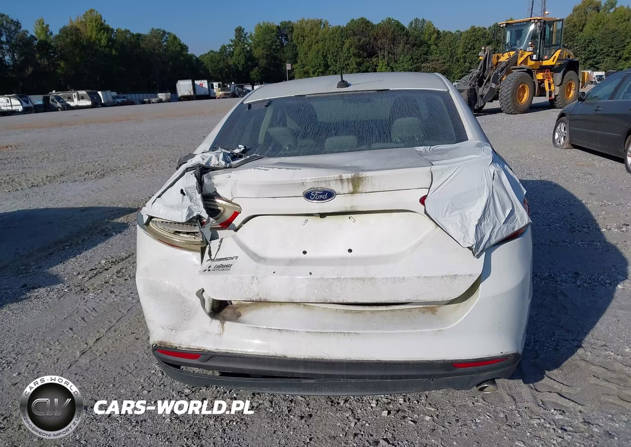 2015 Ford Fusion S VIN:1FA6P0G75F5130298 - 16