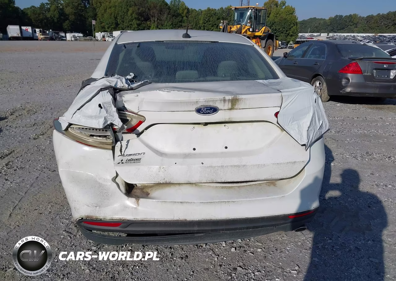 2015 Ford Fusion S VIN:1FA6P0G75F5130298 - 6
