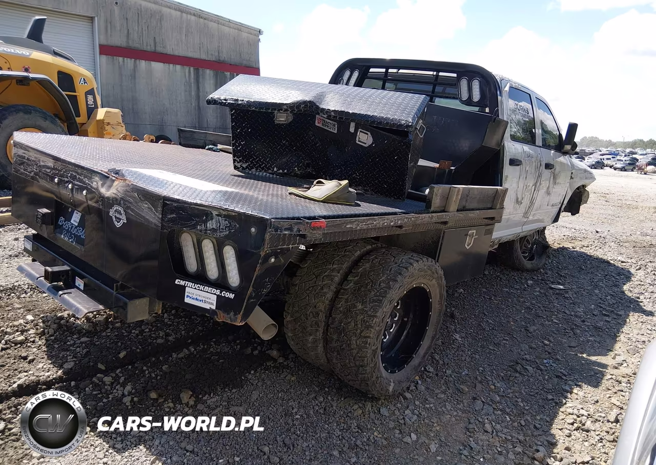 2021 Ram 3500 Chassis Tradesman-Slt-Laramie-Limited VIN:3C7WRTCL0MG673558 - 4