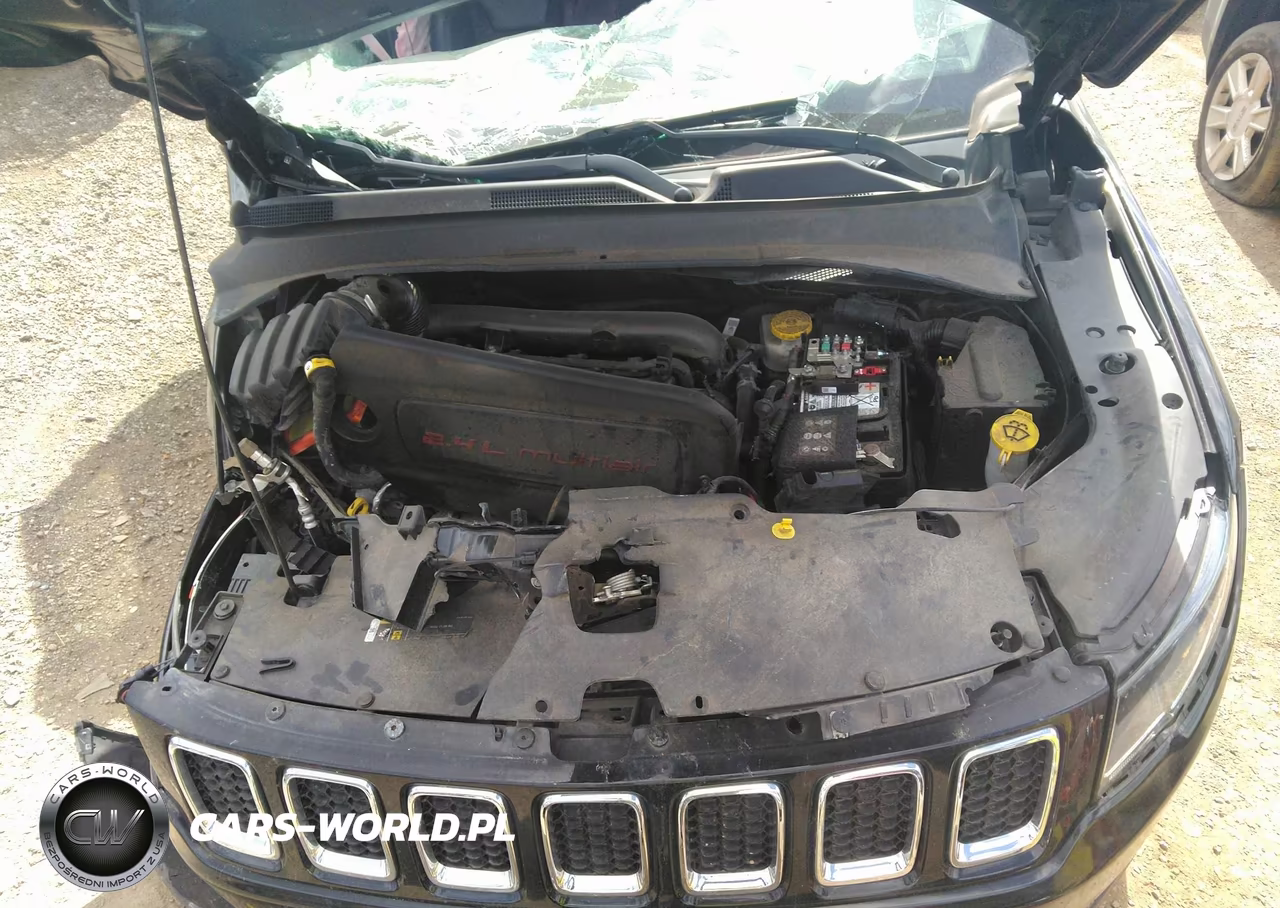 2018 Jeep Compass Latitude 4X4 VIN:3C4NJDBB1JT485407 - 10
