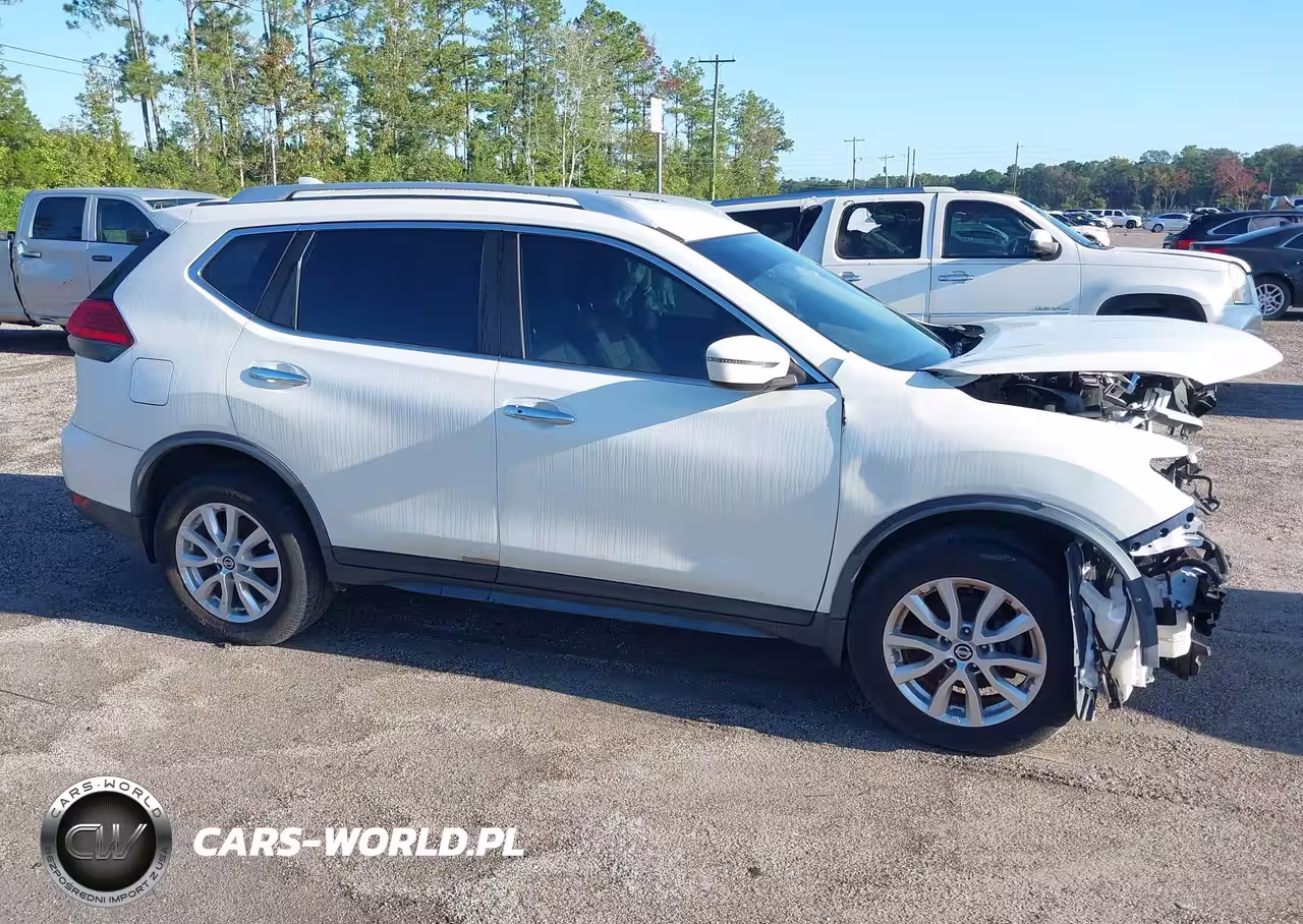 2017 Nissan Rogue Sv