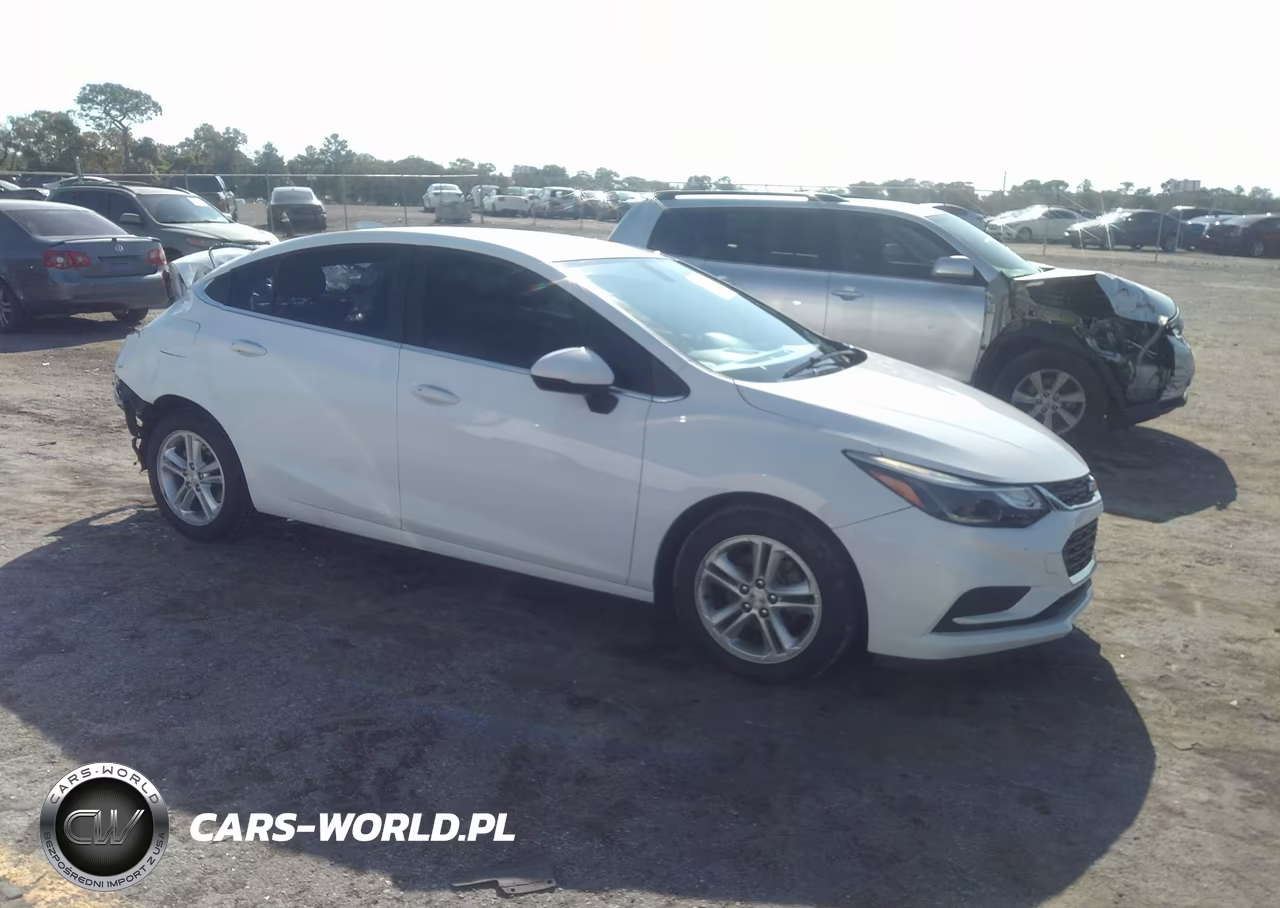 2018 Chevrolet Cruze Lt Auto – zdjęcie 1 z 11