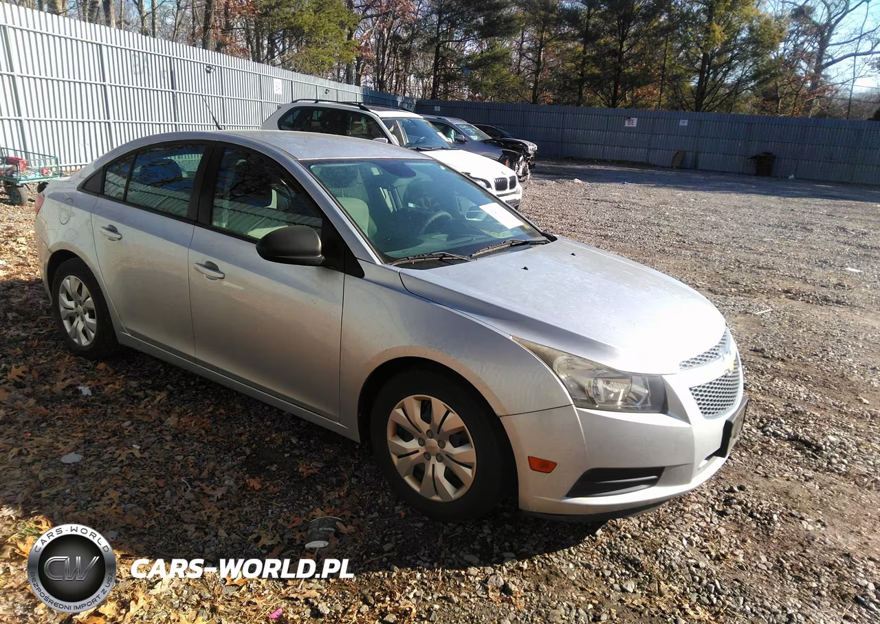 2013 Chevrolet Cruze Ls Auto