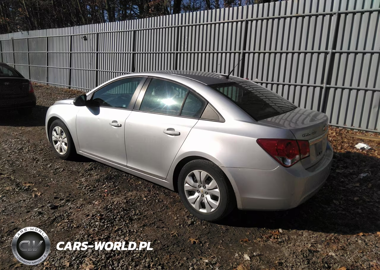 2013 Chevrolet Cruze Ls Auto VIN:1G1PA5SH8D7174528 - 3