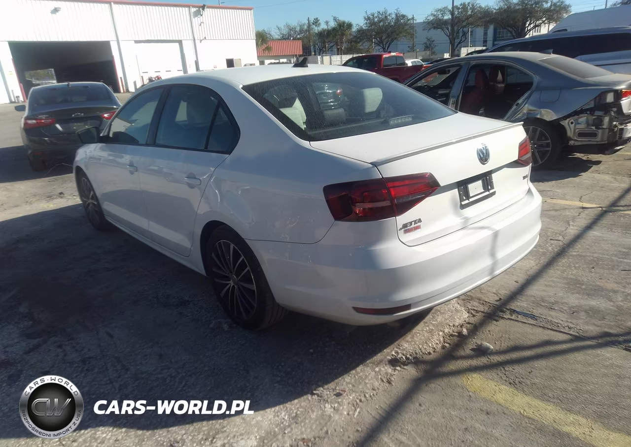 2016 Volkswagen Jetta 1.8T Sport VIN:3VWD17AJ2GM301789 - 3