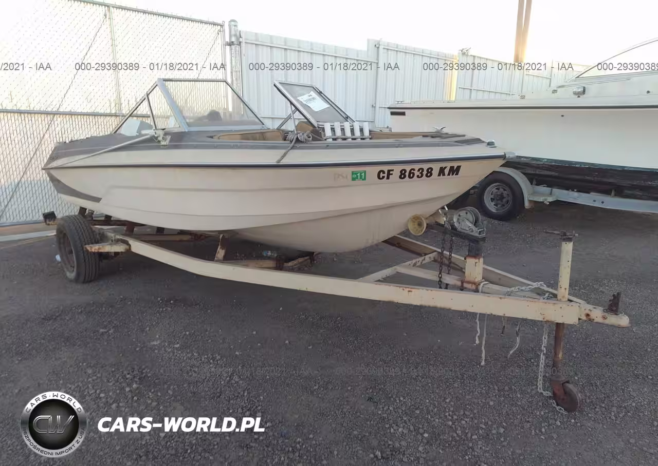 1980 Glastron 17 Boat