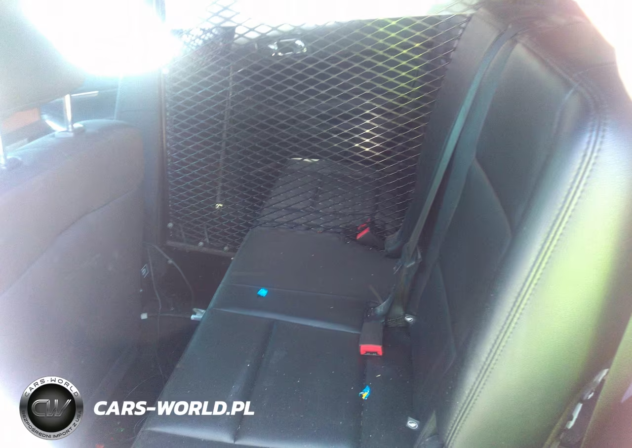 2016 Ford Utility Police Interceptor VIN:1FM5K8AR4GGB35717 - 8