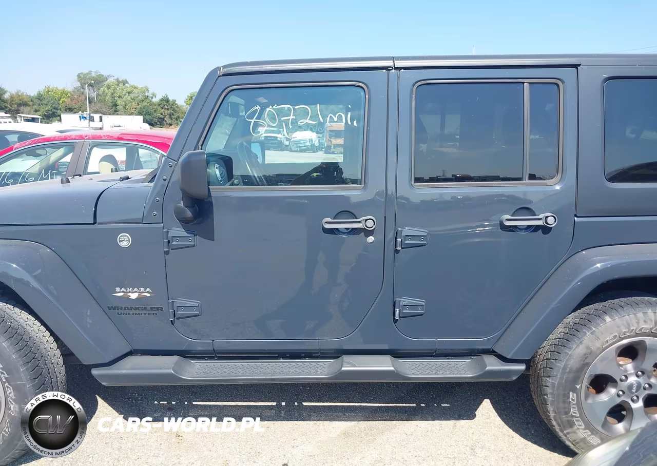 2016 Jeep Wrangler Unlimited Sahara VIN:1C4BJWEG0GL326999 - 14
