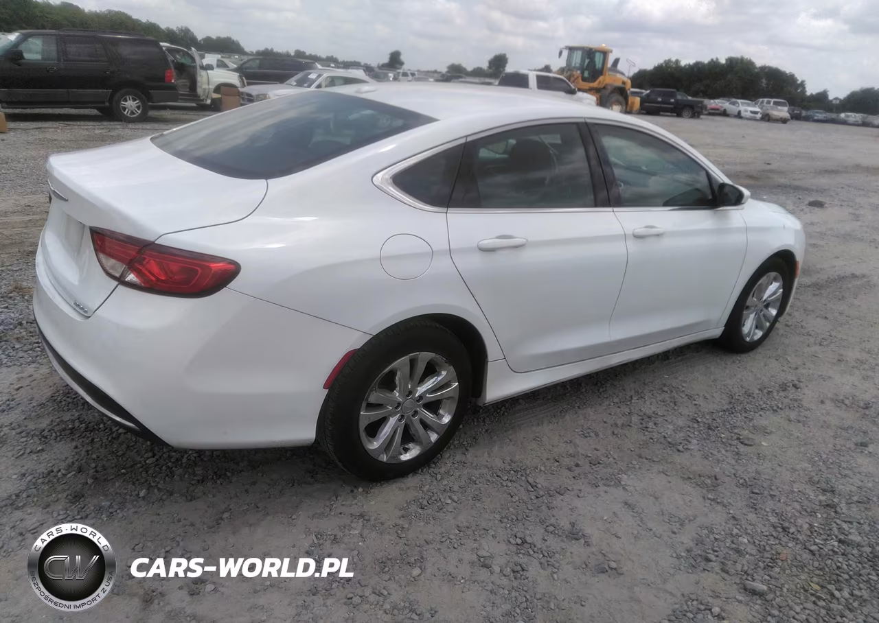 2016 Chrysler 200 Limited VIN:1C3CCCAB2GN159870 - 4