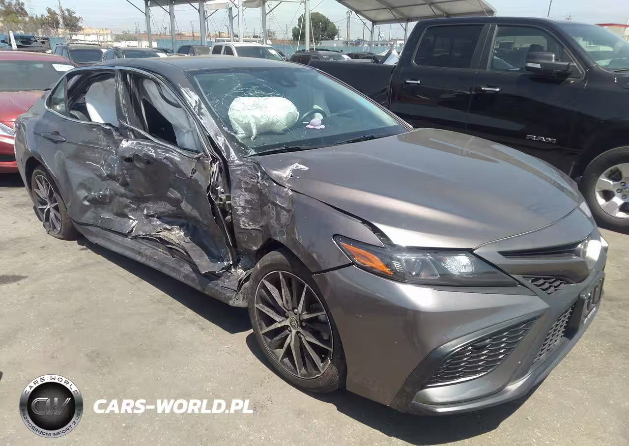 2021 Toyota Camry Se