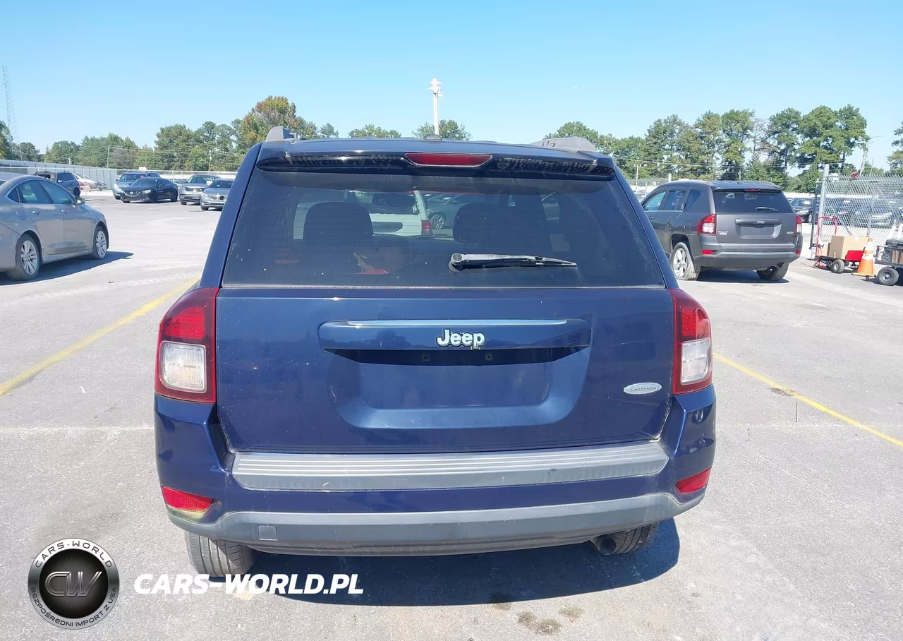 2016 Jeep Compass Latitude VIN:1C4NJCEA5GD769375 - 16