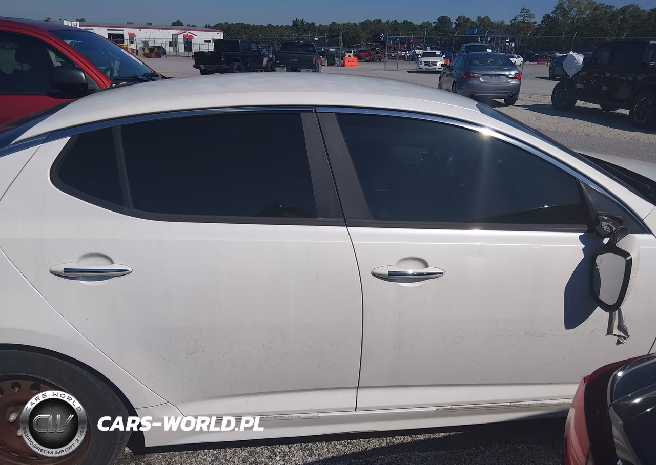 2015 Kia Optima Lx VIN:KNAGM4A71F5635260 - 13