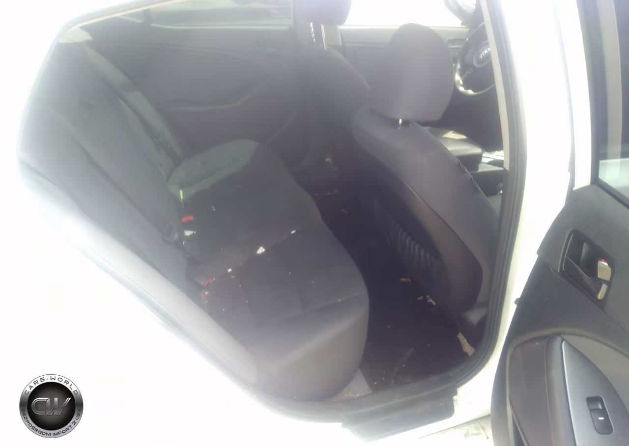 2015 Kia Optima Lx VIN:KNAGM4A71F5635260 - 8