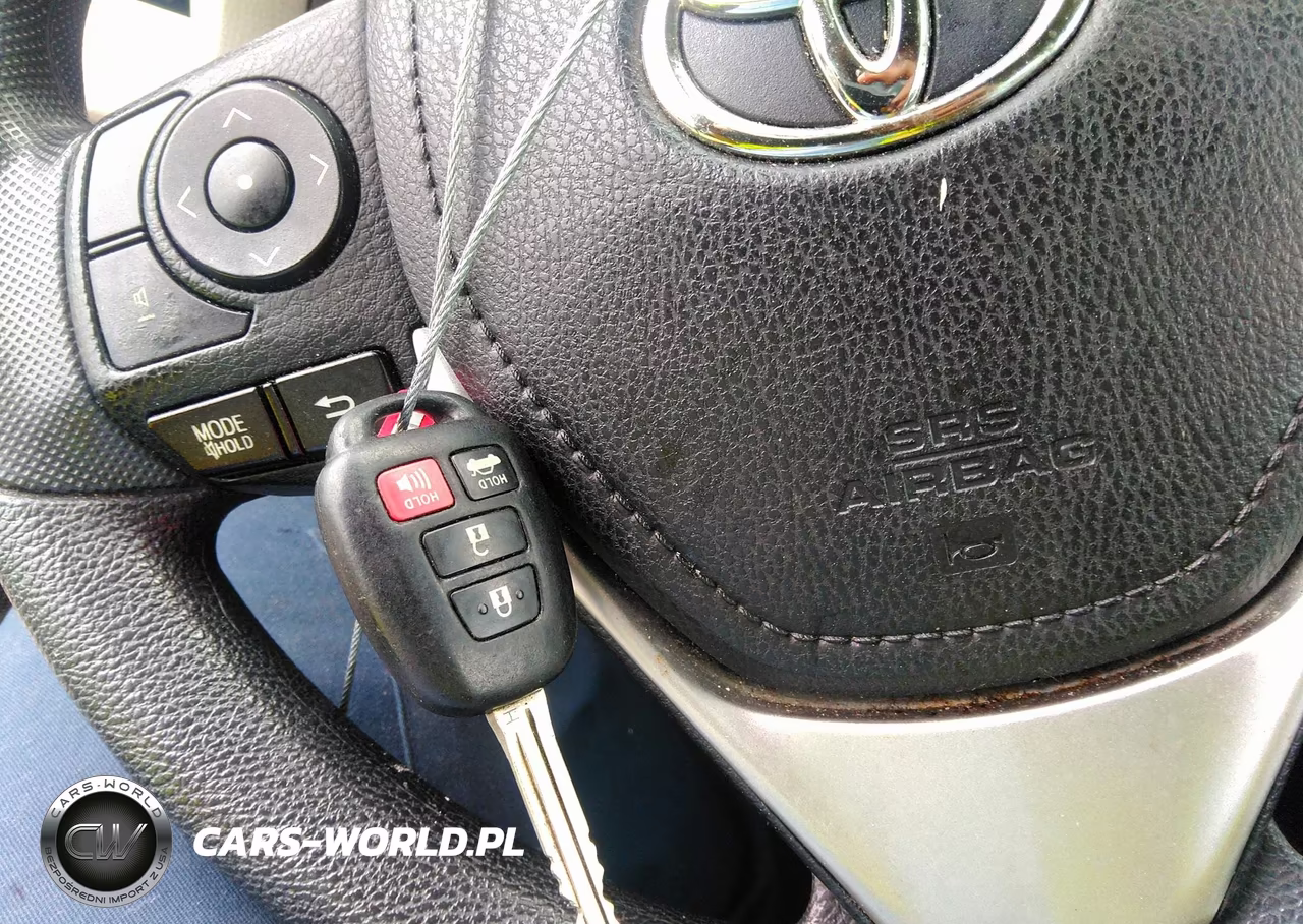2016 Toyota Corolla Le VIN:5YFBURHE0GP466531 - 11