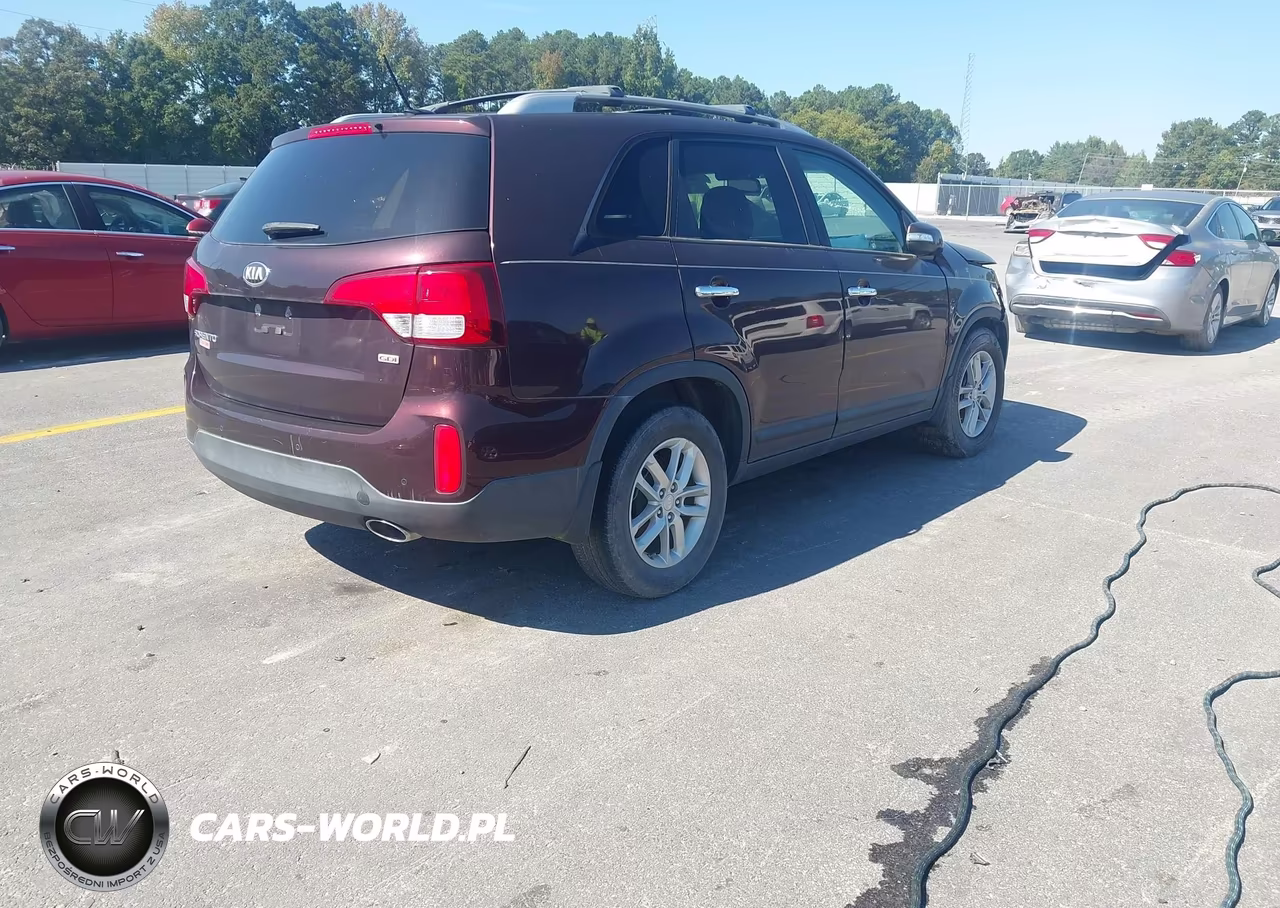 2014 Kia Sorento Lx VIN:5XYKT3A60EG507048 - 4