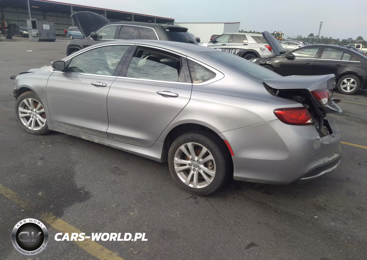 2015 Chrysler 200 Limited VIN:1C3CCCAB2FN594886 - 3