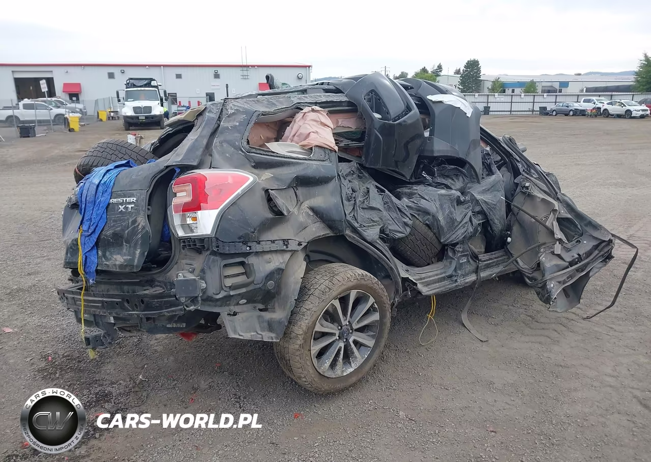 2018 Subaru Forester 2.0Xt Touring VIN:JF2SJGWC2JH488601 - 4