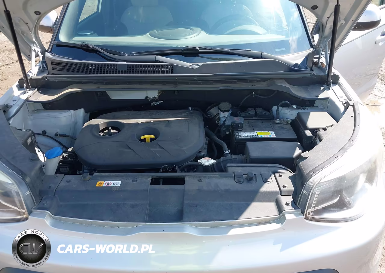 2015 Kia Soul + VIN:KNDJP3A5XF7779161 - 10