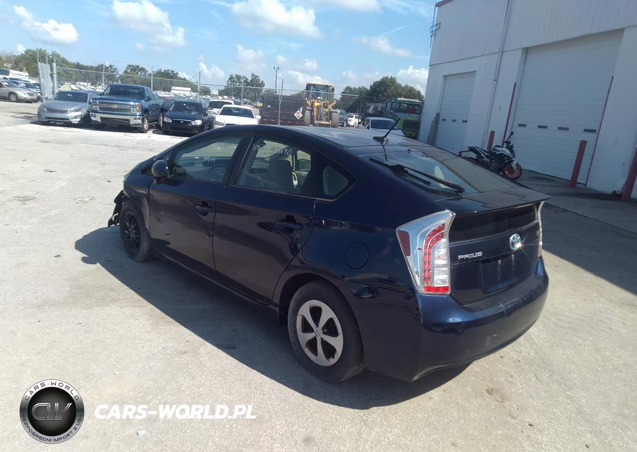 2015 Toyota Prius Three VIN:JTDKN3DU2F0464649 - 3
