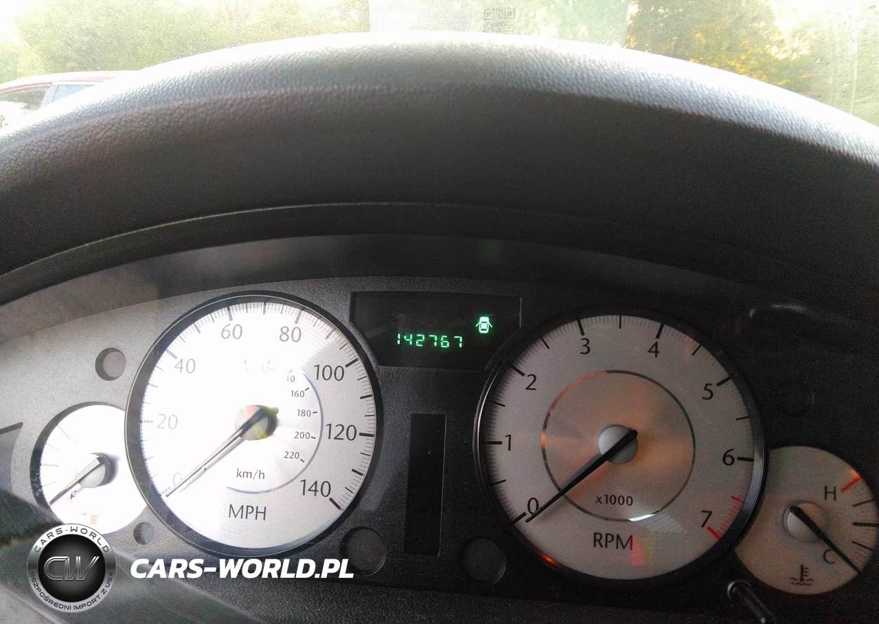 2007 Chrysler 300 Touring VIN:2C3KA53G77H740179 - 7