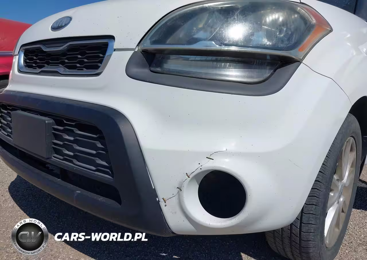 2013 Kia Soul + VIN:KNDJT2A6XD7541712 - 6