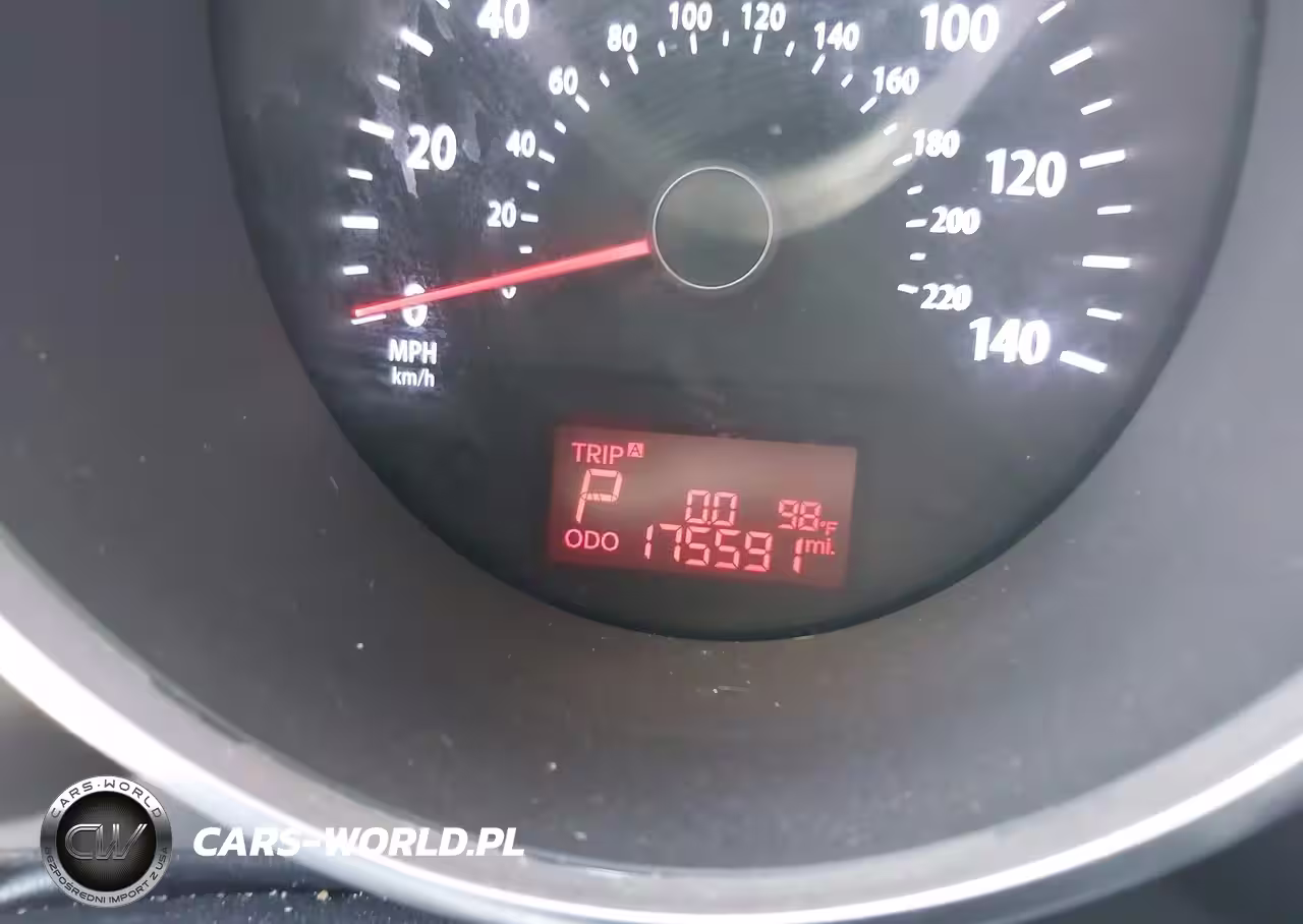 2013 Kia Soul + VIN:KNDJT2A6XD7541712 - 7