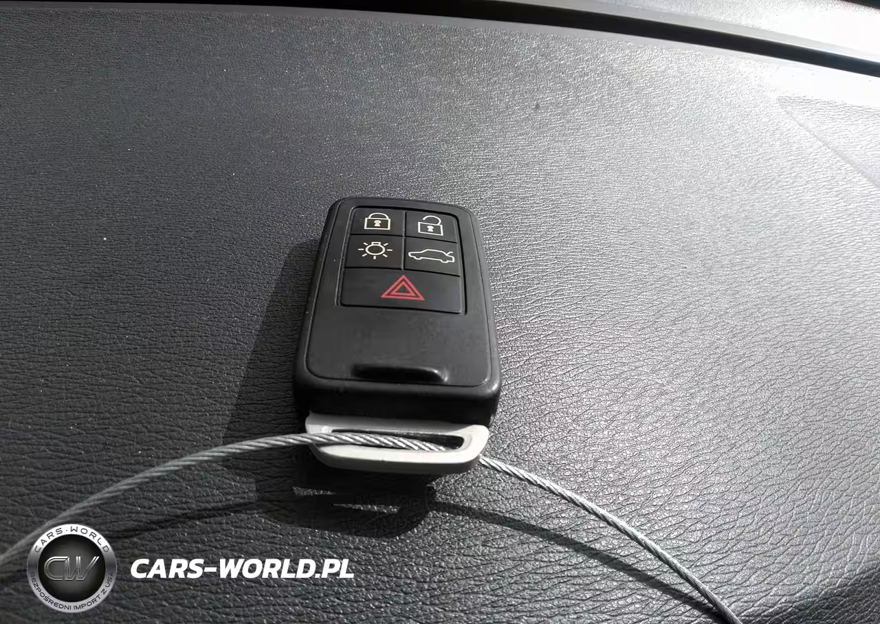 2018 Volvo S60 T5 Dynamic VIN:YV126MFL2J2453326 - 11