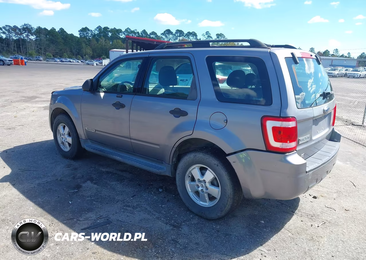2008 Ford Escape Xls VIN:1FMCU02Z68KC38721 - 3