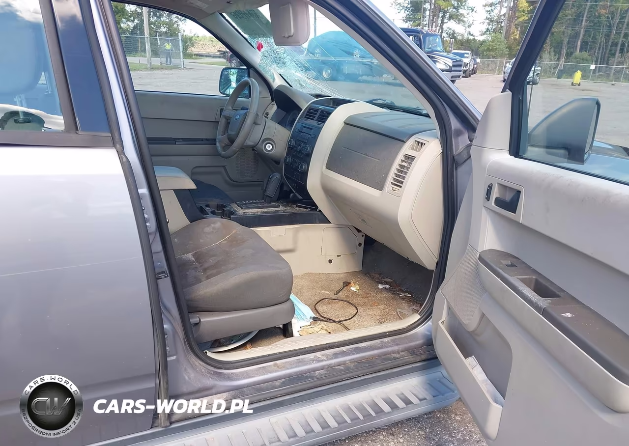 2008 Ford Escape Xls VIN:1FMCU02Z68KC38721 - 5