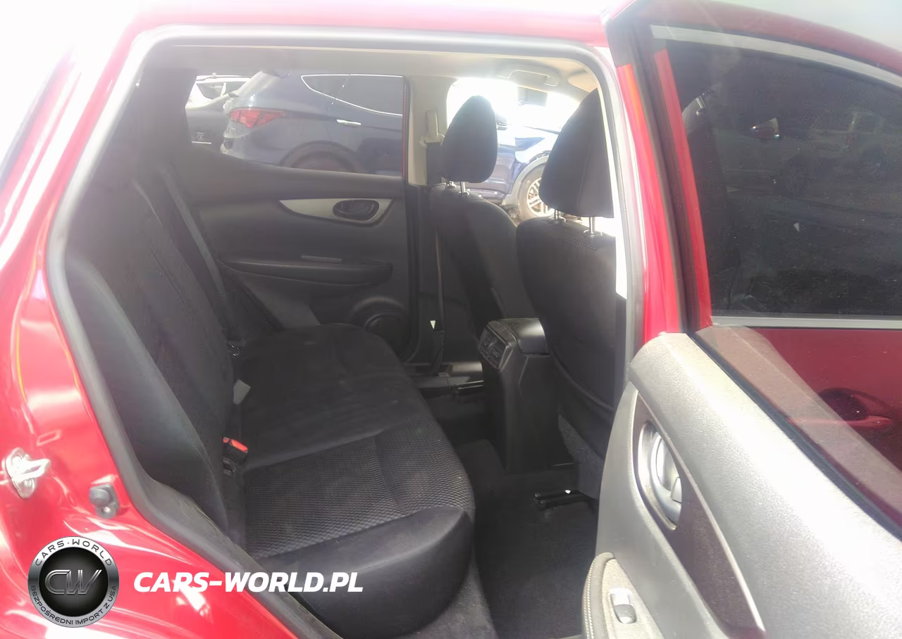 2018 Nissan Rogue Sport S VIN:JN1BJ1CP3JW157432 - 8
