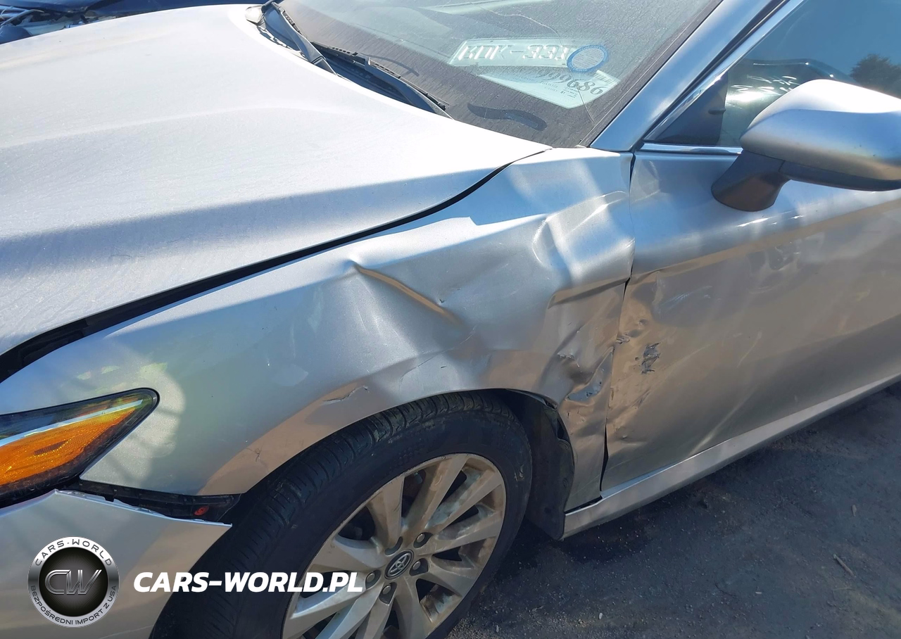 2019 Toyota Camry Le VIN:4T1B11HK5KU786399 - 11