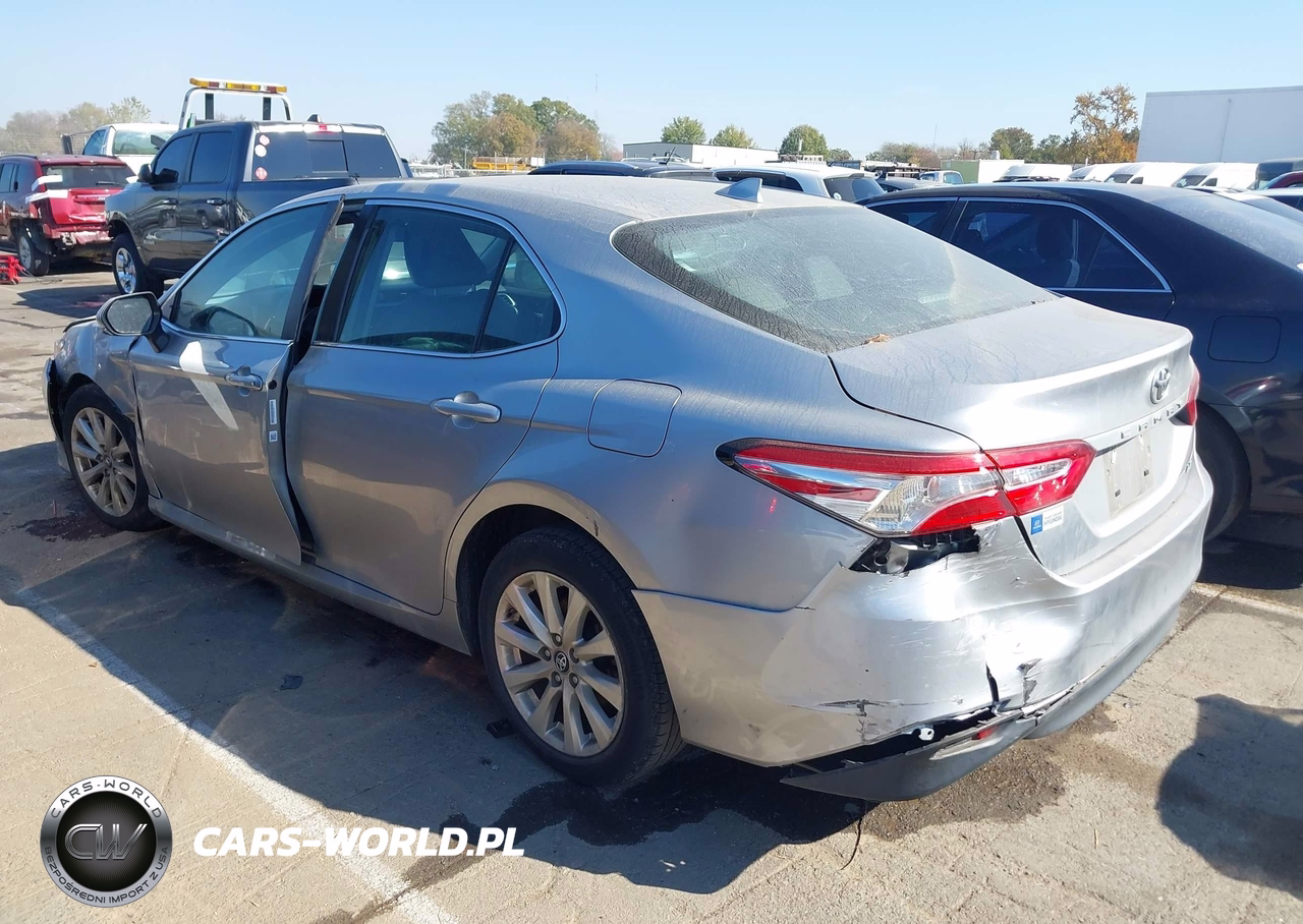 2019 Toyota Camry Le VIN:4T1B11HK5KU786399 - 14